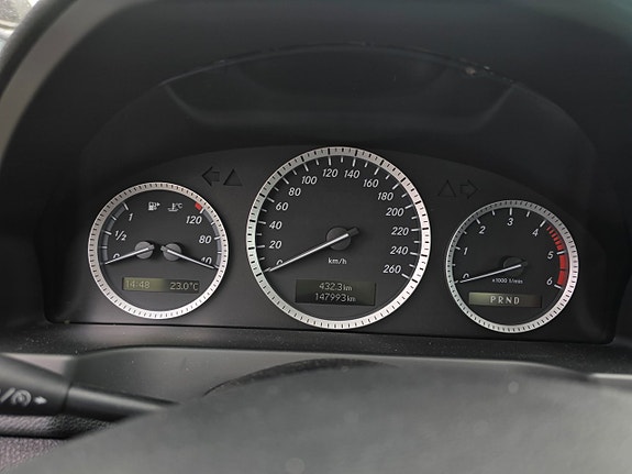 Mercedes-Benz C200 12 of 12