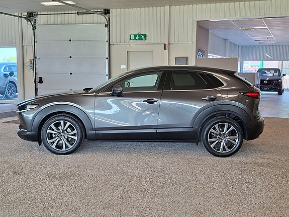 Mazda CX-30 8 of 15