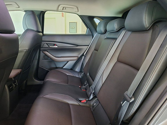Mazda CX-30 10 of 15