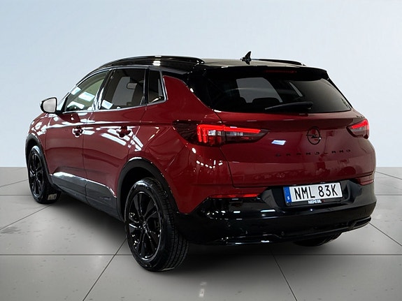 Opel Grandland X 4 of 5