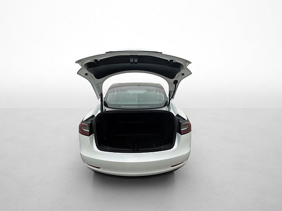 Tesla Model 3 25 of 30