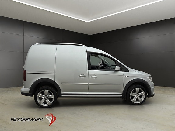 Volkswagen Caddy Alltrack 2 of 5