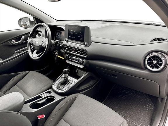 Hyundai Kona 12 of 16