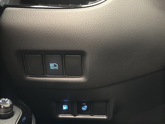 Toyota C-HR 14 of 30