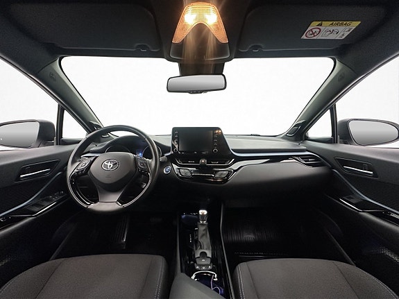 Toyota C-HR 21 of 30