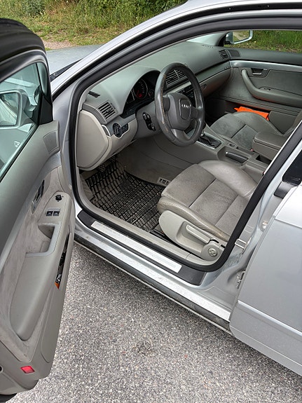 Audi A4 10 of 14