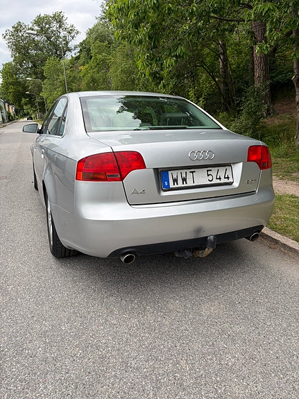 Audi A4 3 of 14