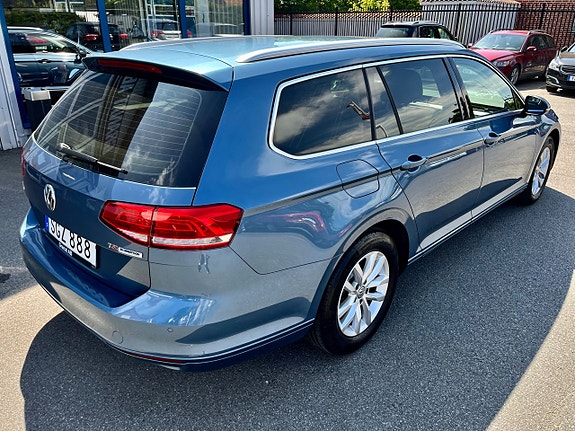 Volkswagen Passat 5 of 5