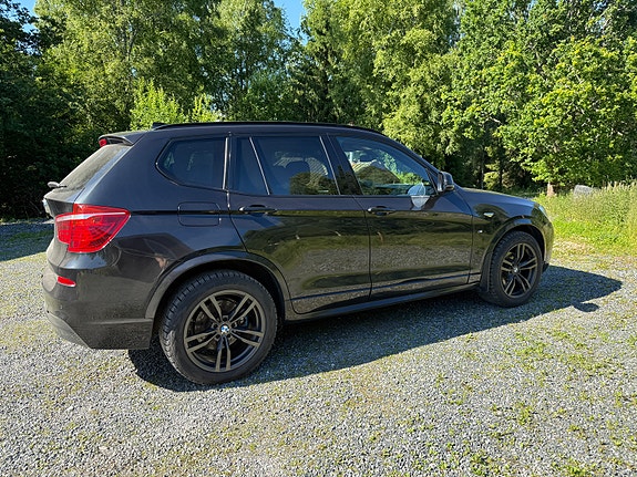BMW X3 2 of 5