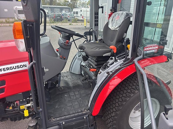 Kompakttraktor Massey Ferguson 1740 -2023 | Redskap 4 of 5