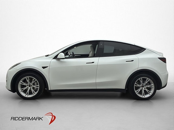 Tesla Model Y 5 of 5