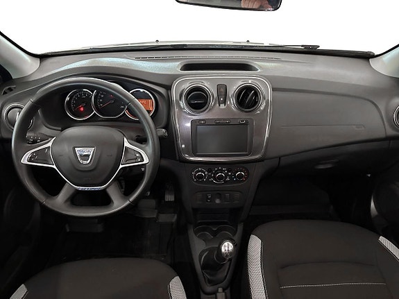 Dacia Logan 8 of 14