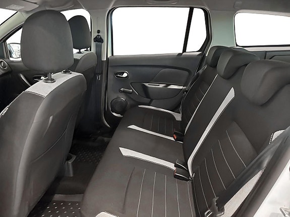 Dacia Logan 7 of 14
