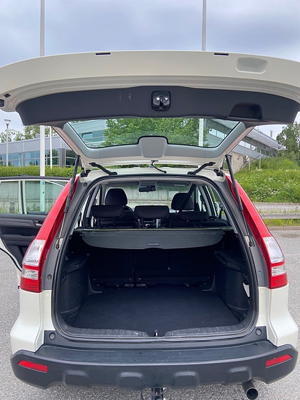 Honda CR-V 7 of 9
