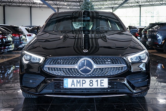 Mercedes-Benz CLA250 e 3 of 5