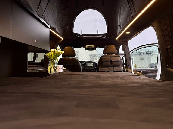 Mercedes-Benz Avcamper 17 of 20