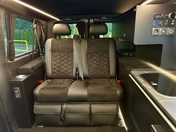 Mercedes-Benz Avcamper 12 of 20