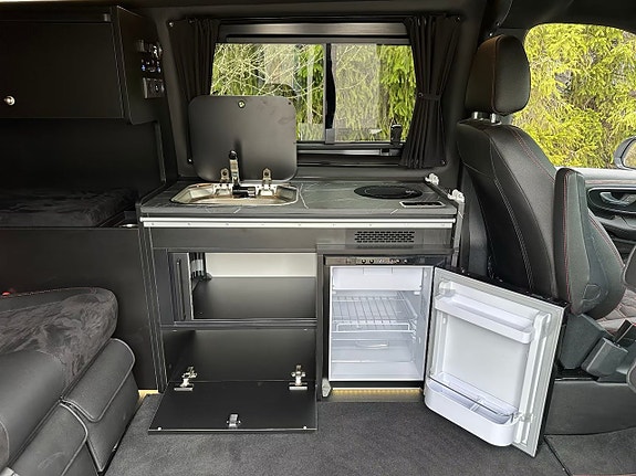 Mercedes-Benz Avcamper 19 of 20