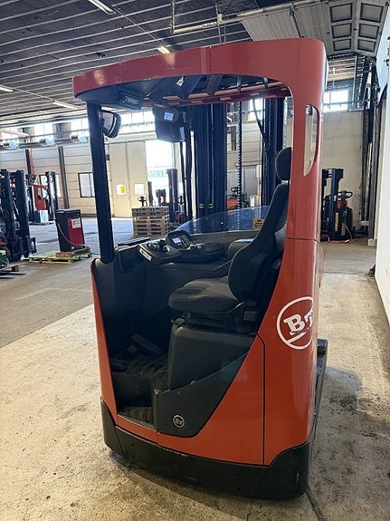 BT truck RRE160 2 of 2
