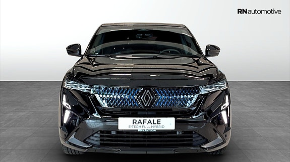 Renault Rafale 8 of 26