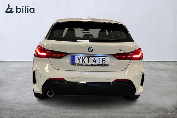 BMW 118i 5 of 5