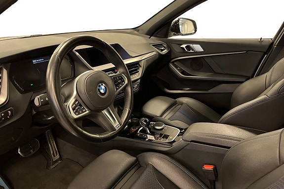 BMW 118i 12 of 19