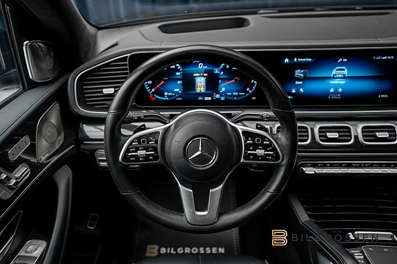 Mercedes-Benz GLS580 21 of 27