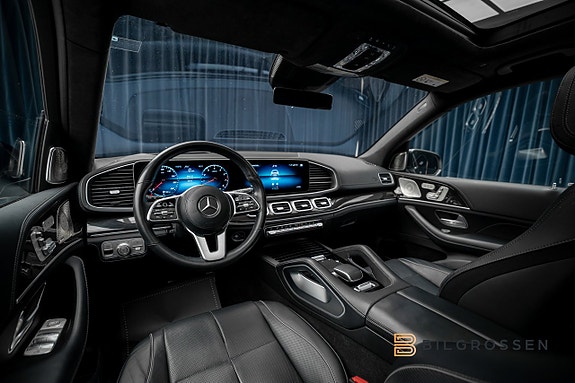 Mercedes-Benz GLS580 15 of 27