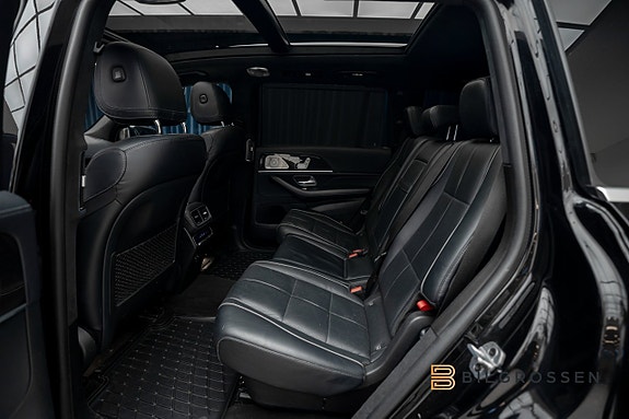 Mercedes-Benz GLS580 18 of 27