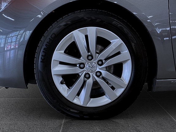 Peugeot 308 SW 15 of 15