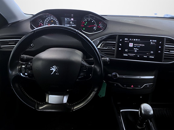 Peugeot 308 SW 8 of 15