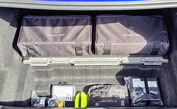 Mercedes-Benz EQE350+ SUV 15 of 30