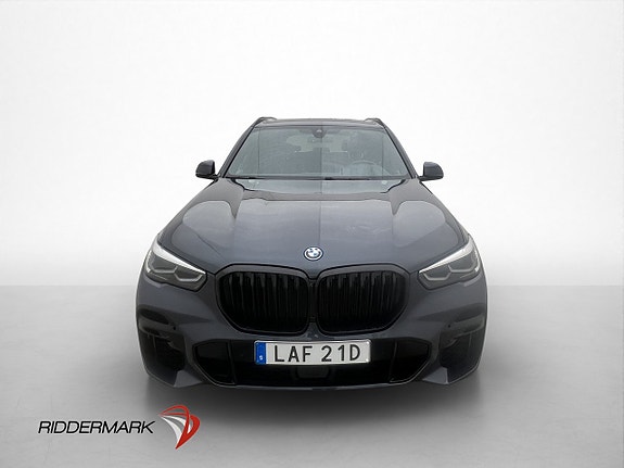 BMW X5 2 of 5
