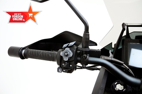 KTM 1290 Super Adventure 8 of 11