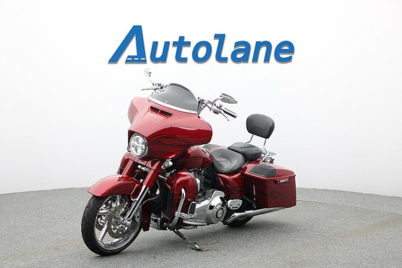 Harley-Davidson Street Glide CVO* Sommarkampanj 4,99% 5 of 5