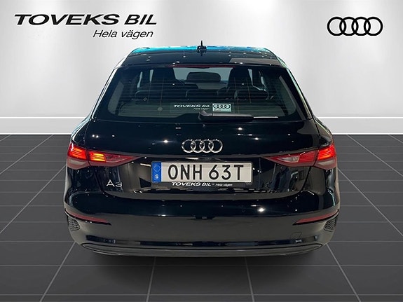 Audi A3 4 of 5