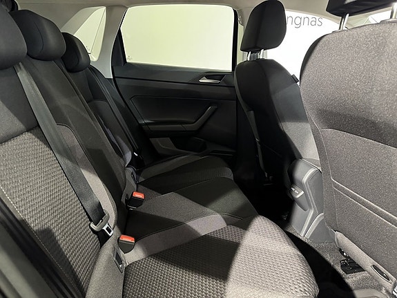 Volkswagen Polo 12 of 12