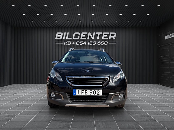 Peugeot 2008 2 of 5