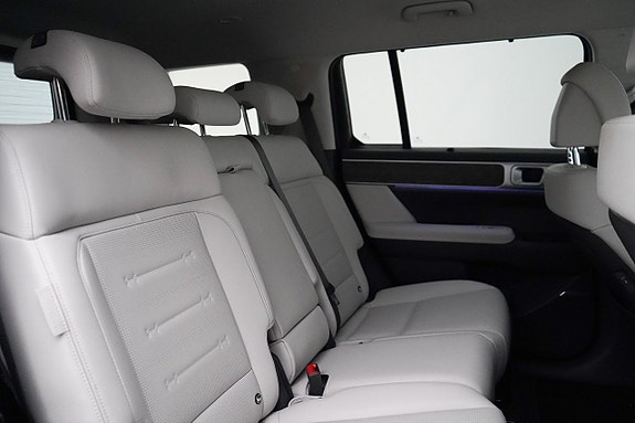 Hyundai Santa Fe 19 of 25