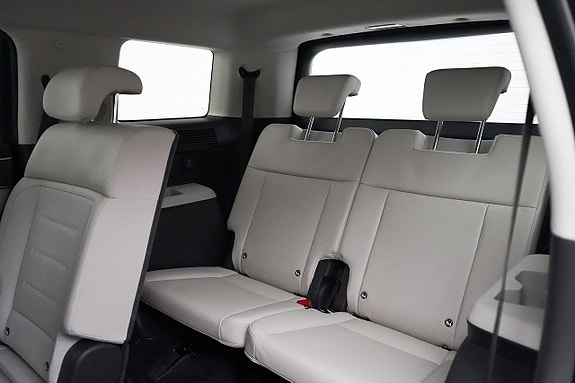 Hyundai Santa Fe 8 of 25