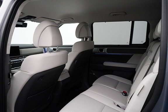 Hyundai Santa Fe 7 of 25