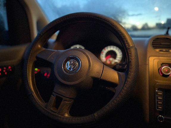 Volkswagen Caddy 13 of 15