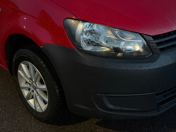 Volkswagen Caddy 2 of 5