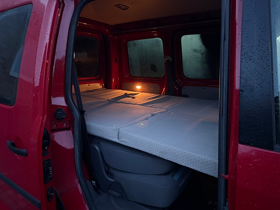 Volkswagen Caddy 8 of 15