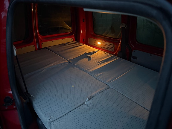 Volkswagen Caddy 7 of 15