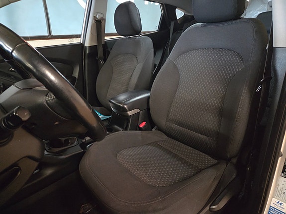 Hyundai ix35 6 of 11