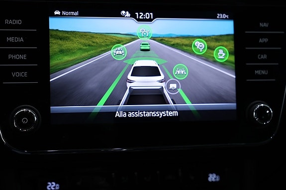 Skoda Superb 17 of 23