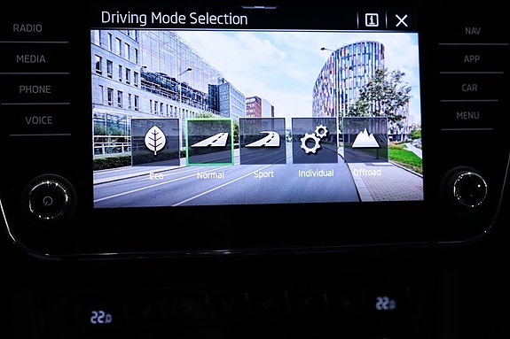 Skoda Superb 18 of 23