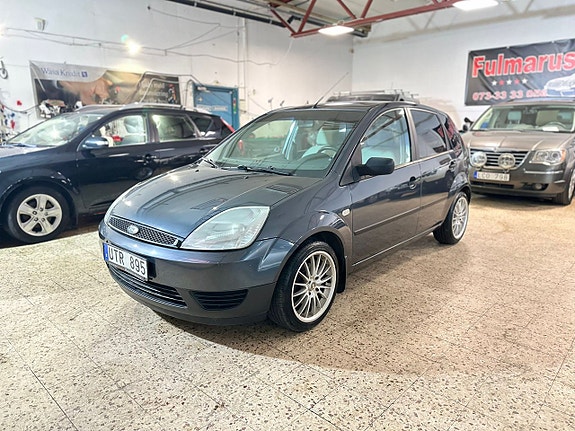 Ford Fiesta 3 of 12