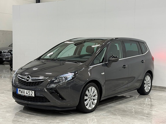 Opel Zafira Tourer 4 of 5